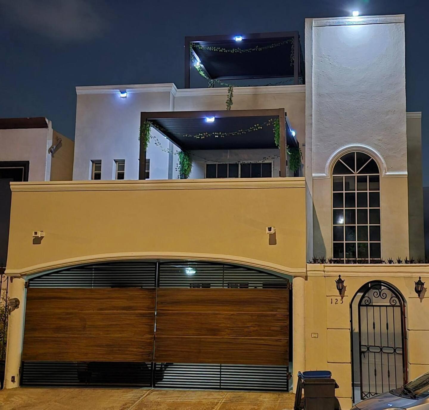 La Casa Rosa Monterrey Vila Exterior foto