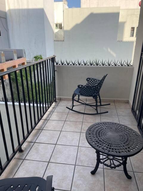 La Casa Rosa Monterrey Vila Exterior foto